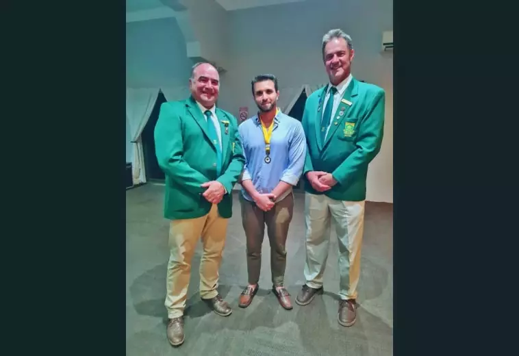 two experts shooters standing with mohsin nawas